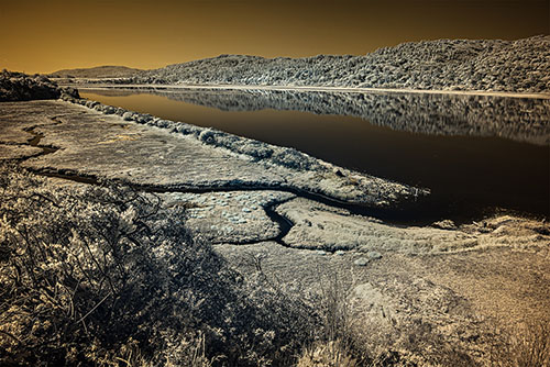 Duality, Tomalas Bay